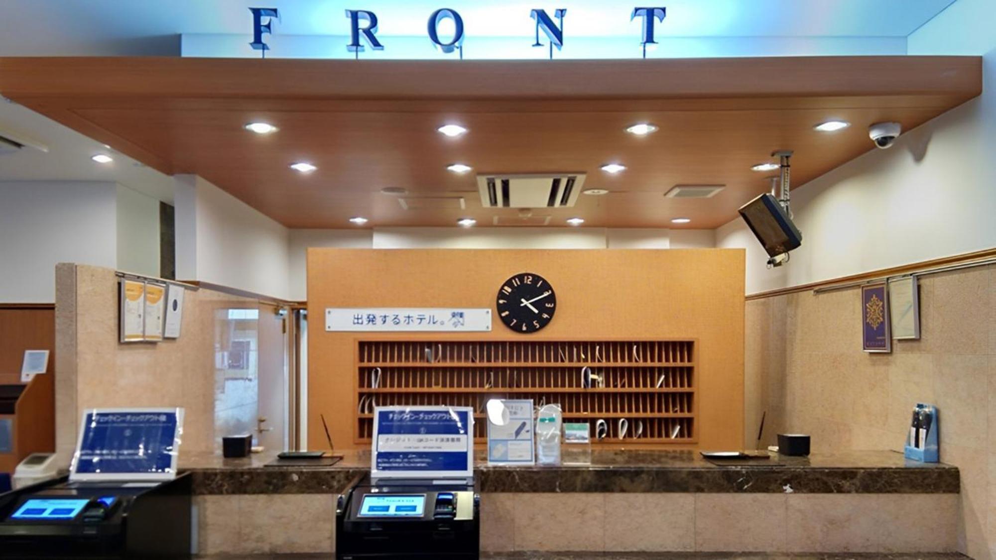 Toyoko Inn Yokohama Tsurumi Eki Higashi Guchi Exterior foto